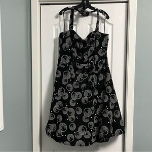 TORRID size 26 Cocktail Dress tulle fit & flare sweetheart neck wedding guest